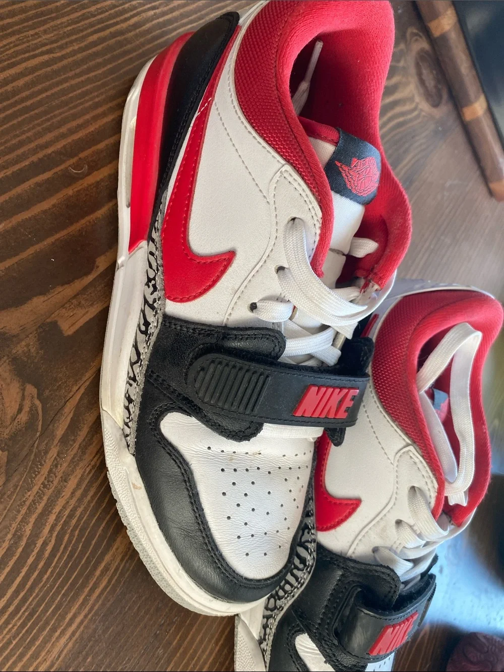 Jordan Kids White, Black & Red Low-Top Sneakers